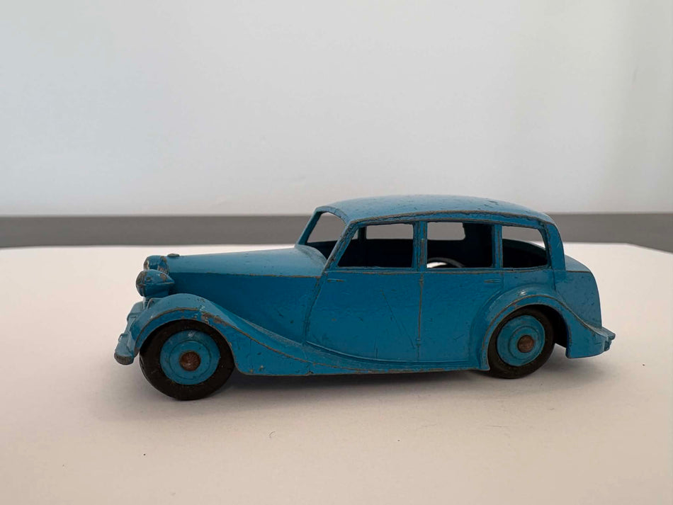 Vintage Dinky Toys 40b Triumph 1800 Saloon 1948-53