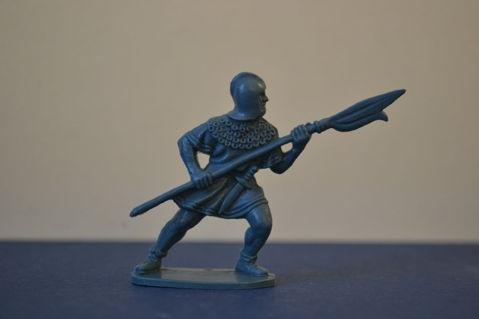 Airfix 1/32 Medieval Foot Soldier