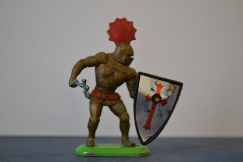 Britains Deetail Medieval Gold Knight