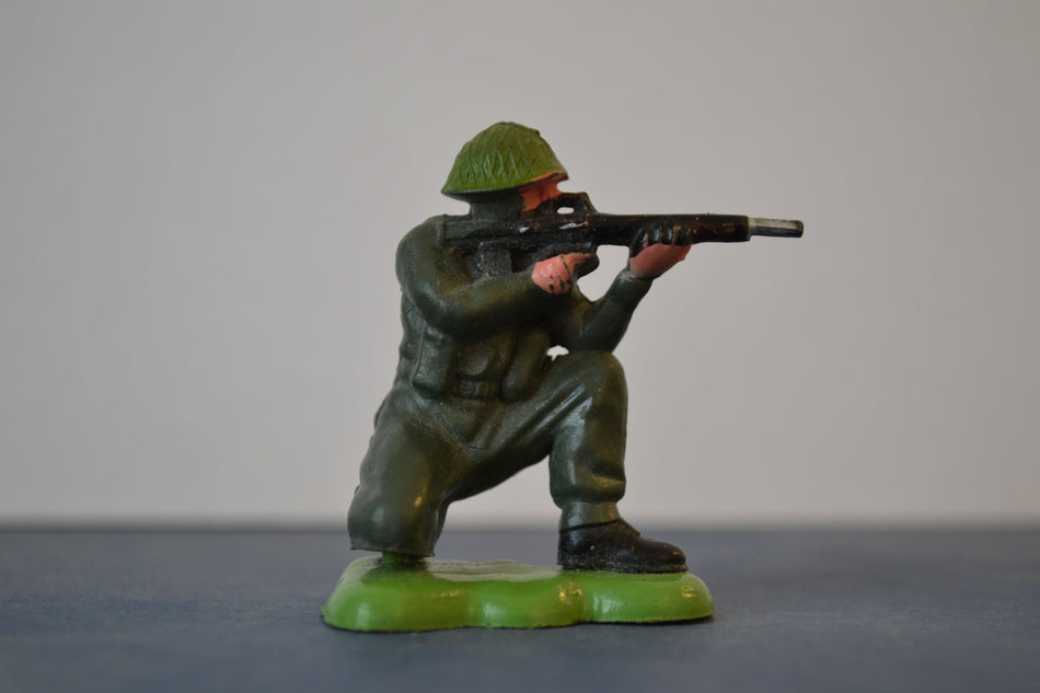 Britains Herald British Khaki Infantry