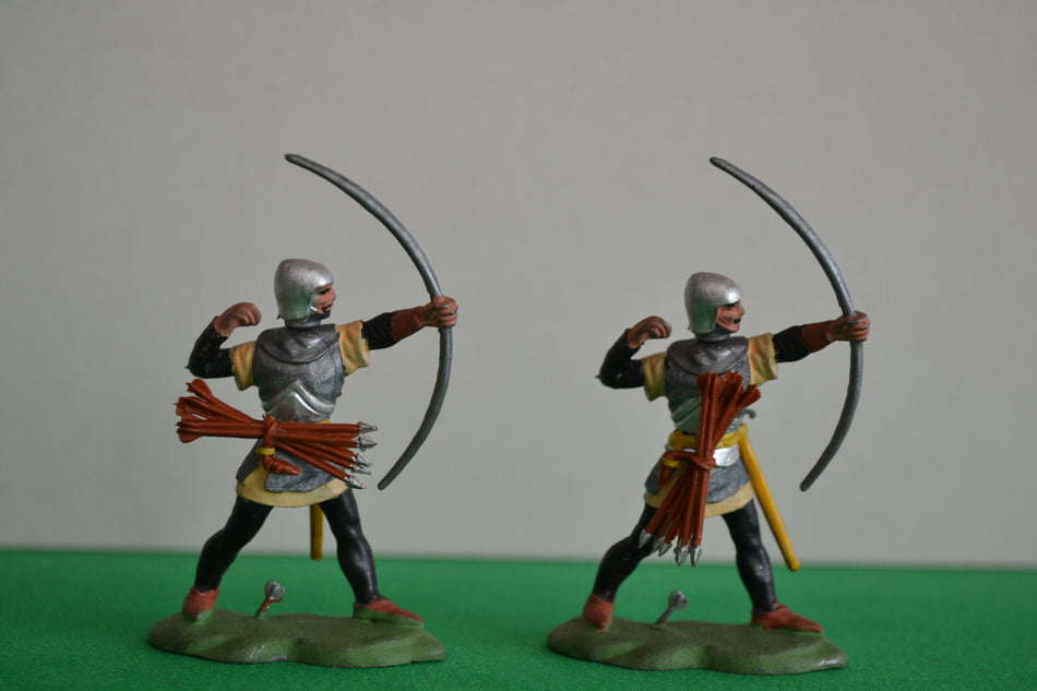 Britains Swoppets Medieval Archers Set of 2