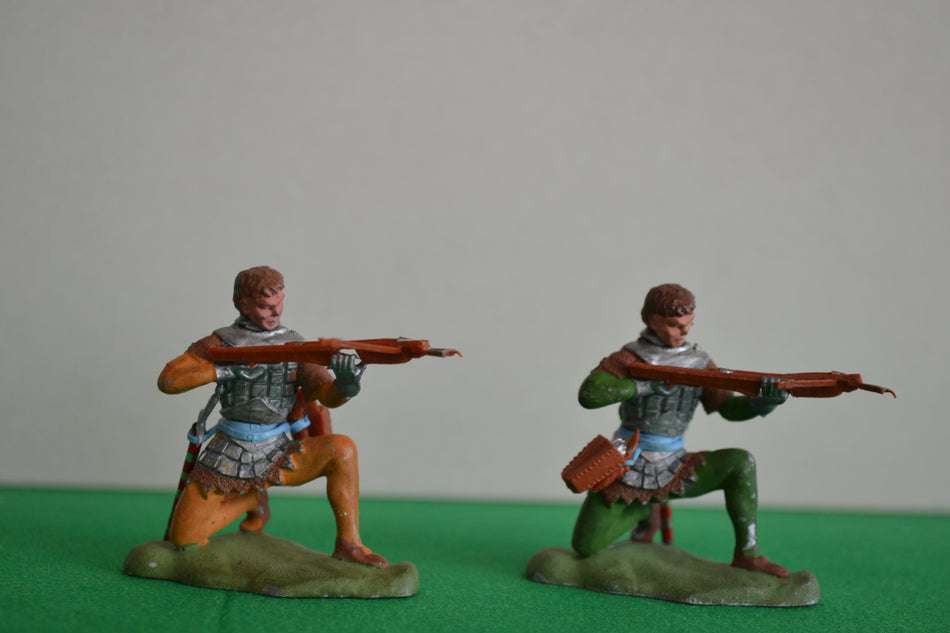 Britains Swoppets Medieval Crossbowmen Set of 2