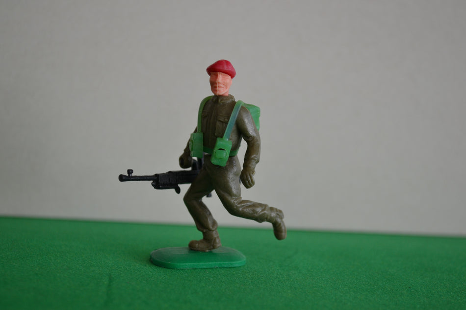 Timpo Modern Army British Paratrooper