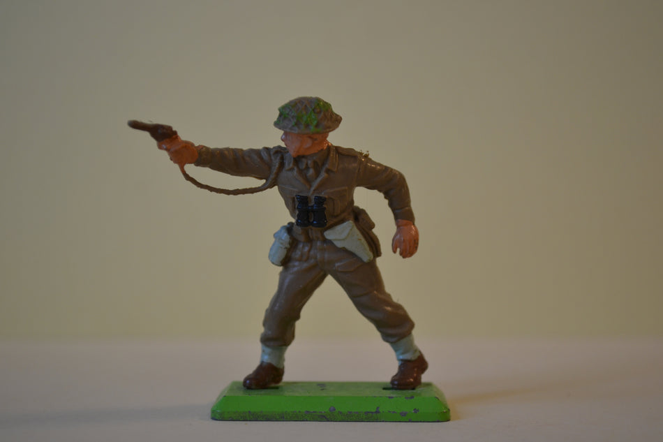 Britains Deetail WW2 British Infantry Officer