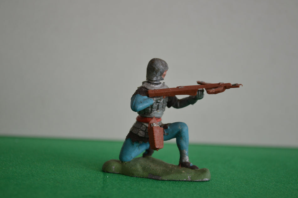 Britains Swoppets Medieval Crossbowman