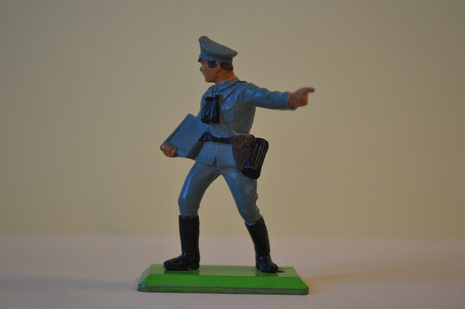 Britains Deetail WW2 German Infantry officer