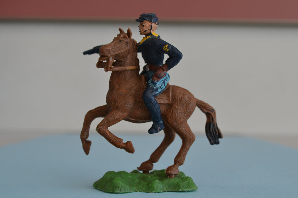 Crescent 7th Cavalry Mounted