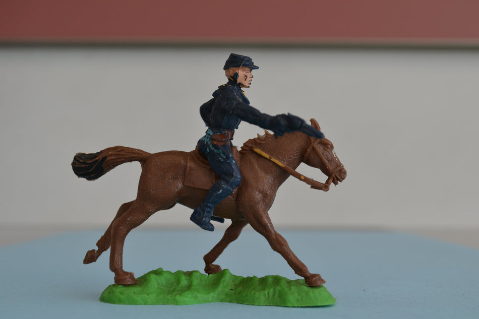 Crescent 7th Cavalry Mounted
