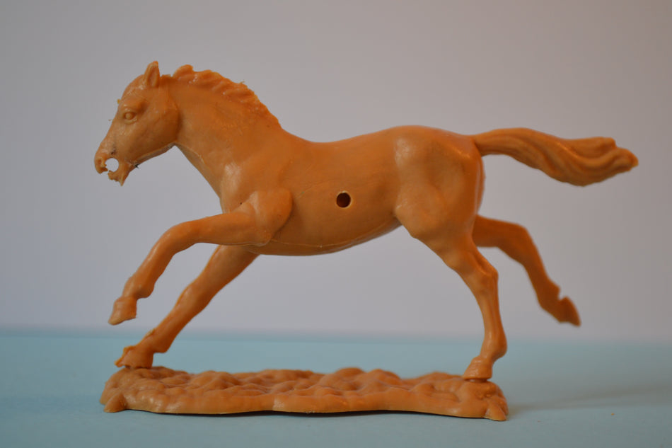 Timpo Horse Tan/No Bridle/Sand Base