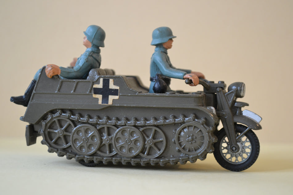 Britains Deetail German Kettenkrad Halftrack