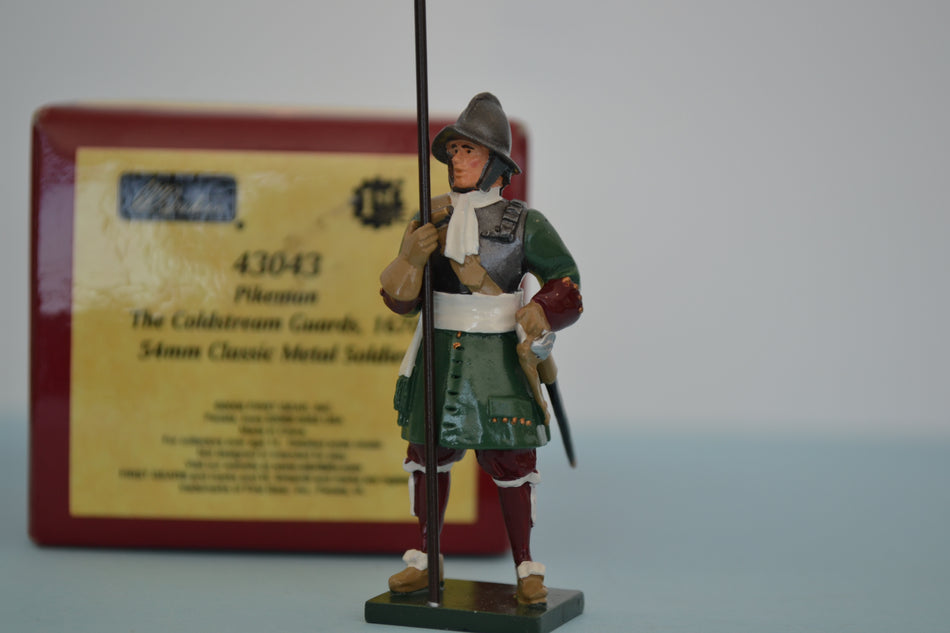 Britains Redcoats 43043 Pikeman Coldstream Guards 1670 Boxed