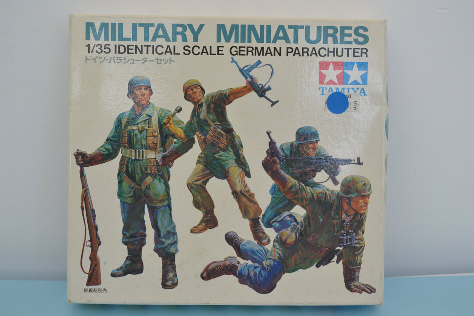 Tamiya 1/35 WW2 German Paratroops Kit