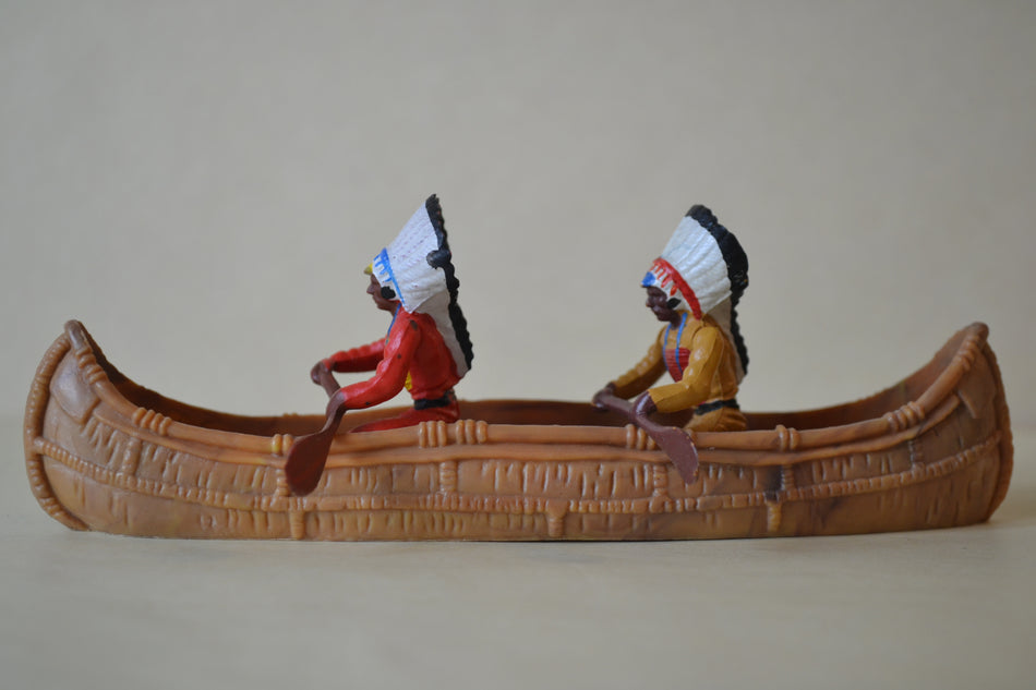 Britains Herald Indian Canoe