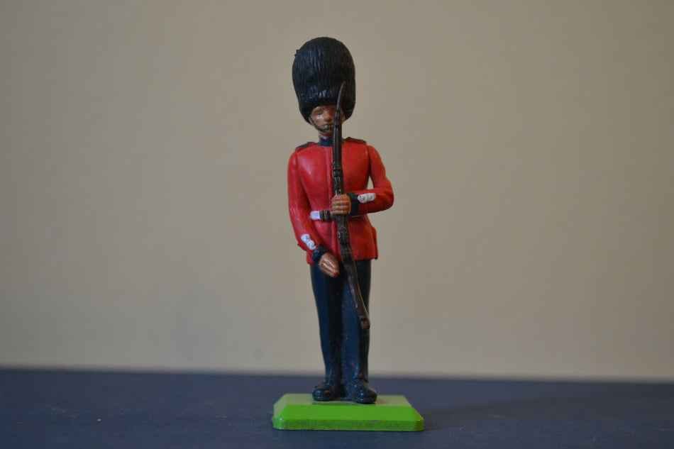 Britains Deetail British Guardsman