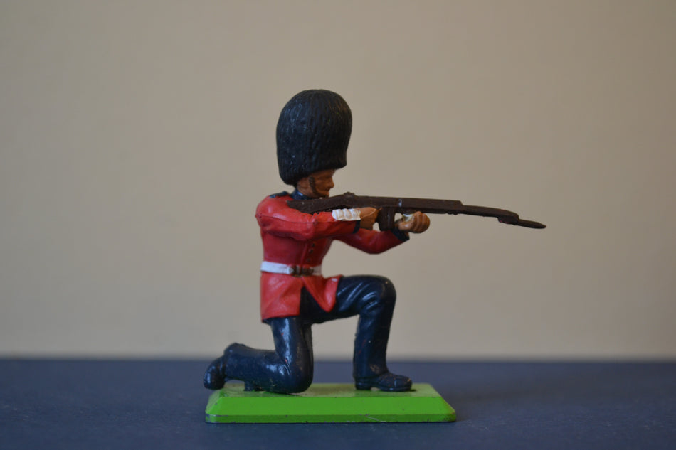 Britains Deetail British Guardsman