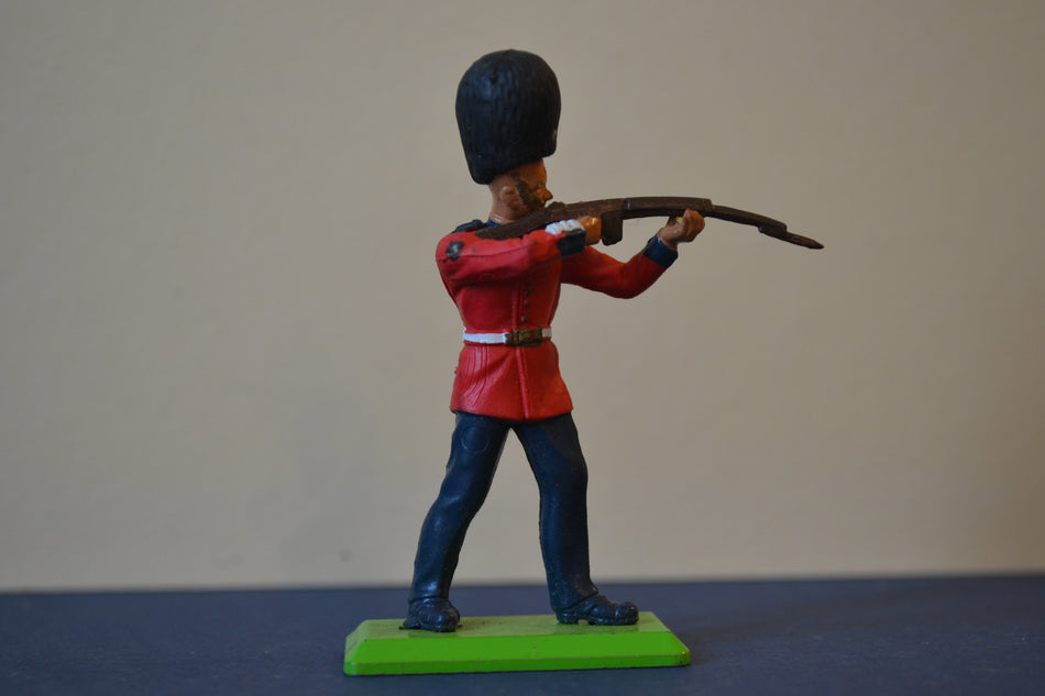 Britains Deetail British Guardsman