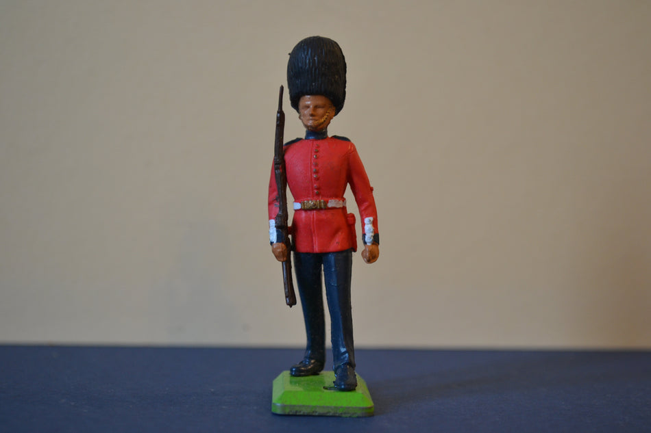 Britains Deetail British Guardsman