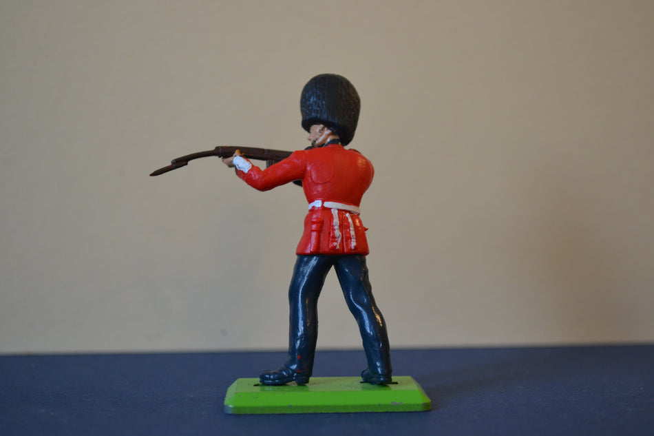 Britains Deetail British Guardsman