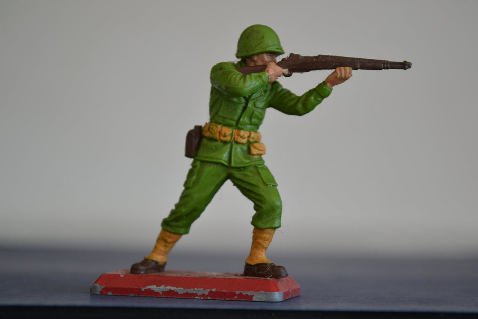 Britains Deetail US Infantry WW2 RED BASE rare