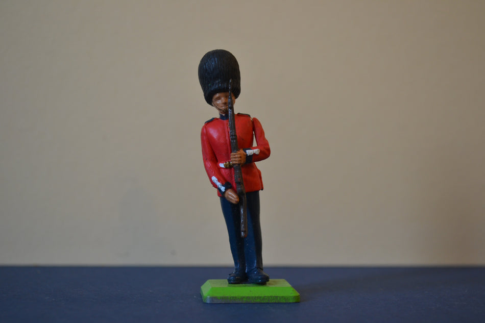 Britains Deetail British Guardsman