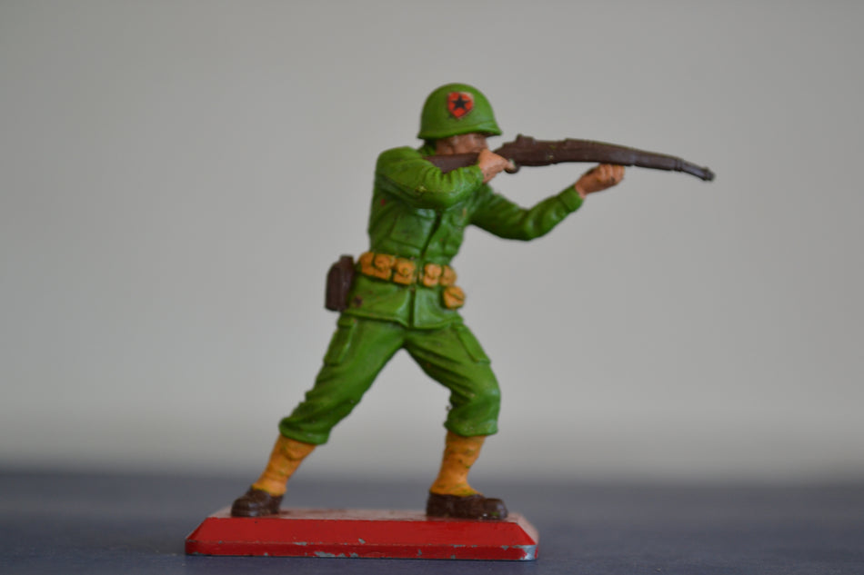 Britains Deetail US Infantry WW2 RED BASE rare