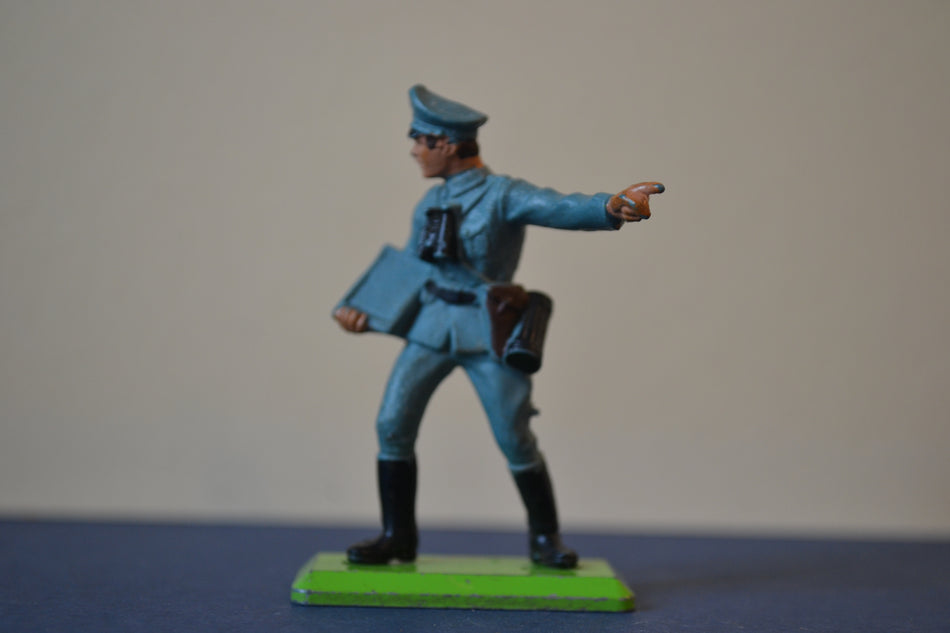 Britains Deetail WW2 German Infantry officer