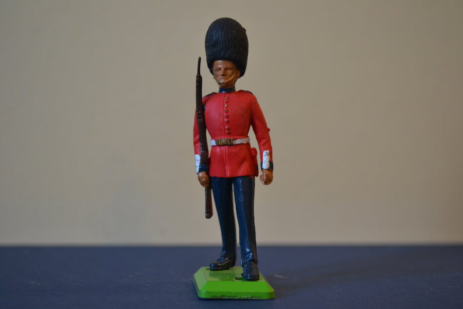 Britains Deetail British Guardsman