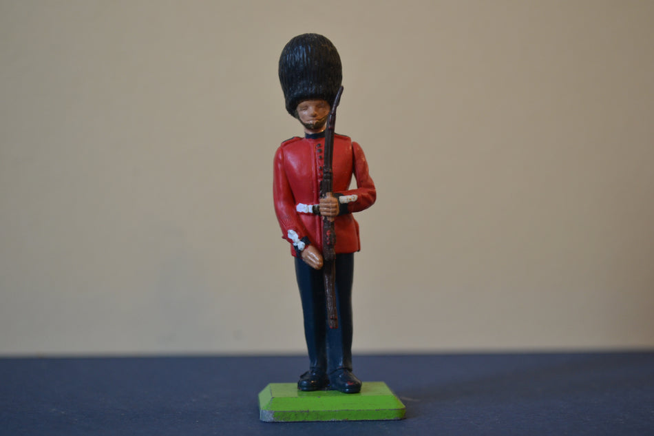 Britains Deetail British Guardsman