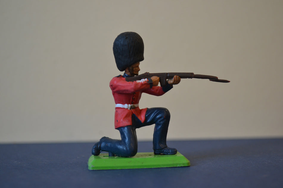 Britains Deetail British Guardsman