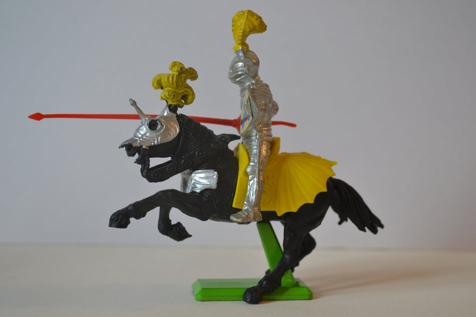 Britains Deetail Medieval Mounted Knight