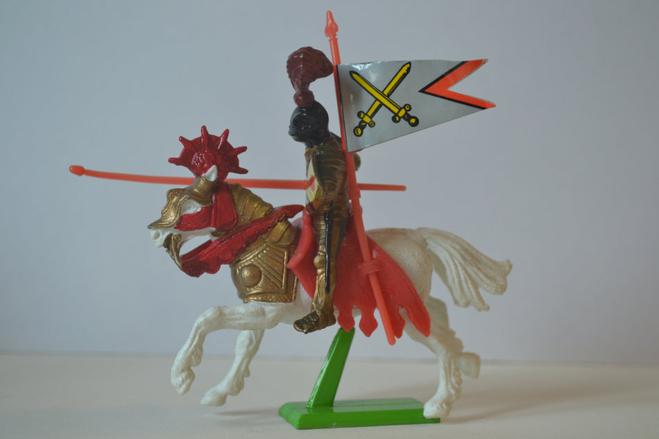 Britains Deetail Medieval Mounted Knight