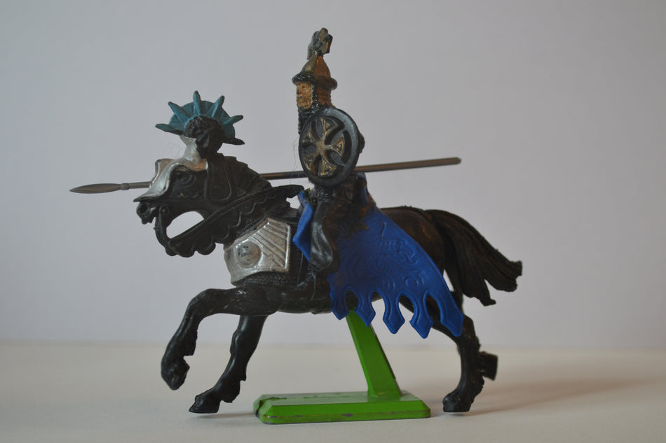 Britains Deetail Medieval Mounted Turk