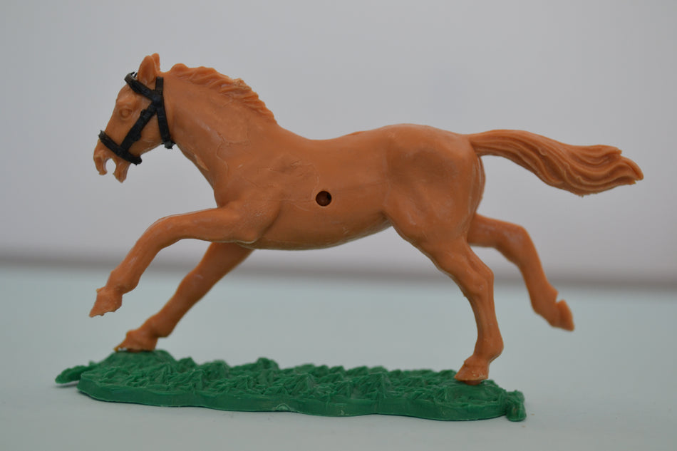 Timpo Horse Tan/Black Bridle/Green Base