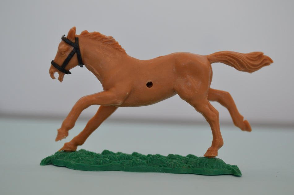 Timpo Horse Tan/Black Bridle/Green Base