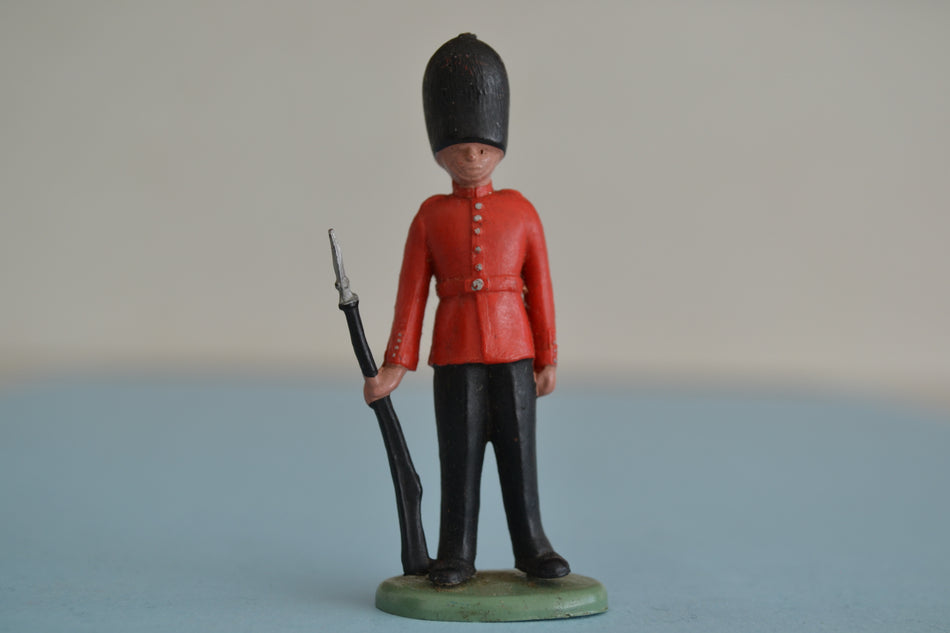 Britains Herald Guardsman