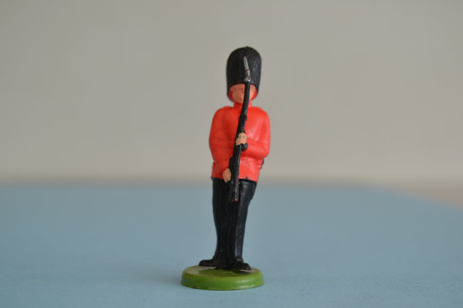 Britains Herald Guardsman