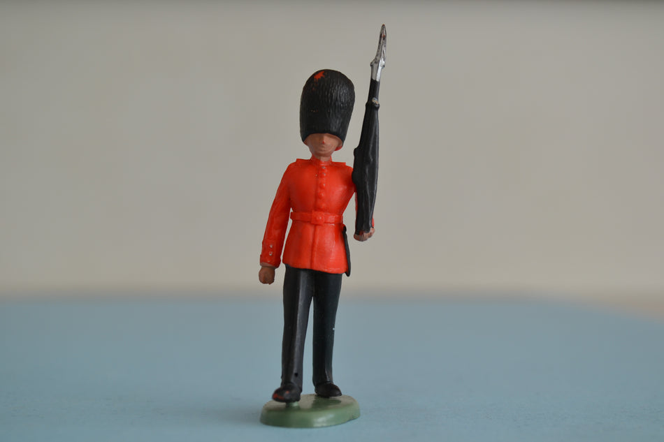 Britains Herald Guardsman