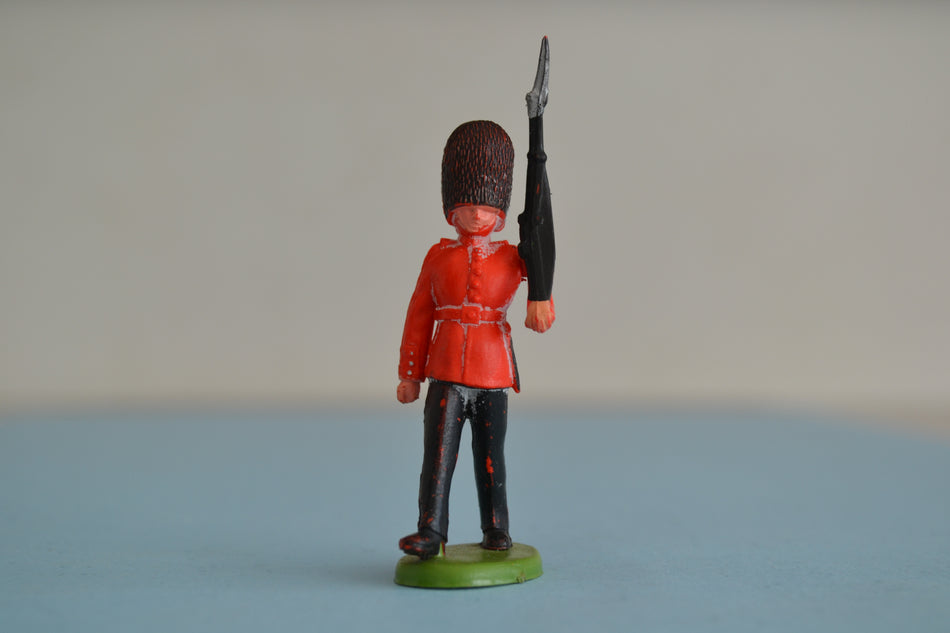 Britains Herald Guardsman