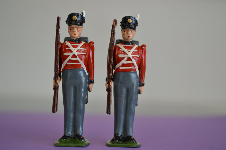 Britains Vintage 1815 British Infantry 1950s from Set 1518