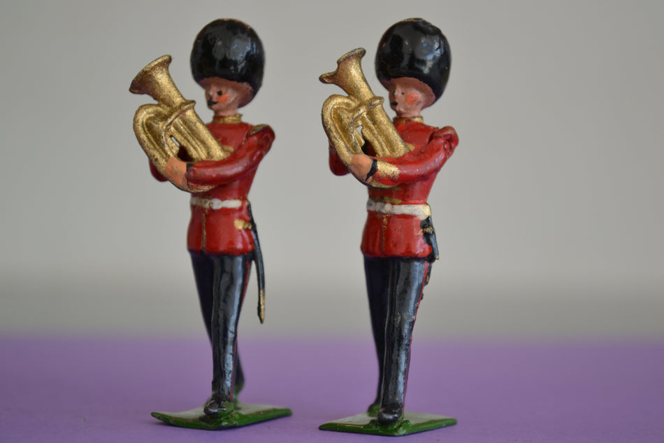 Britains Vintage Coldstream Guards Baritone Bandsmen