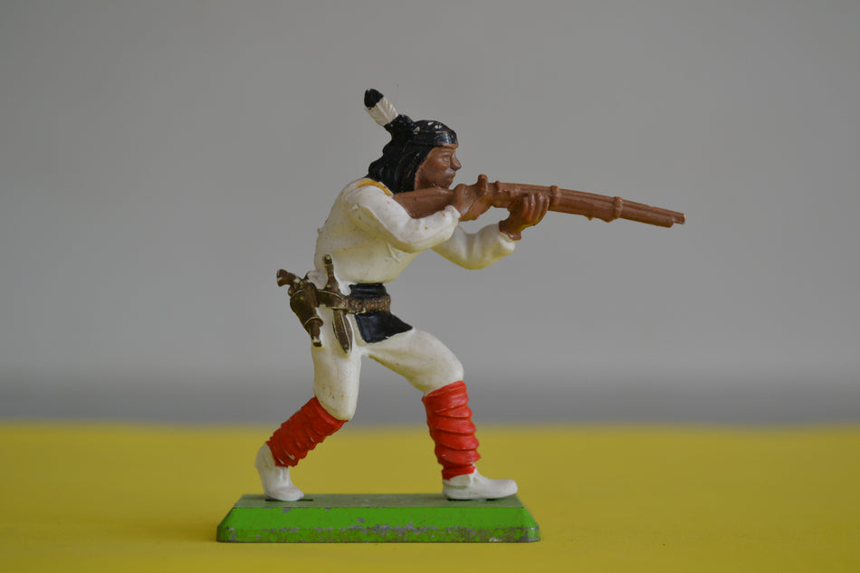 Britains Deetail Apache Warrior