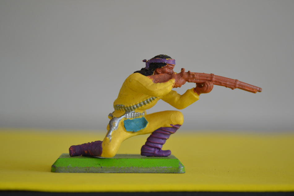 Britains Deetail Apache Warrior