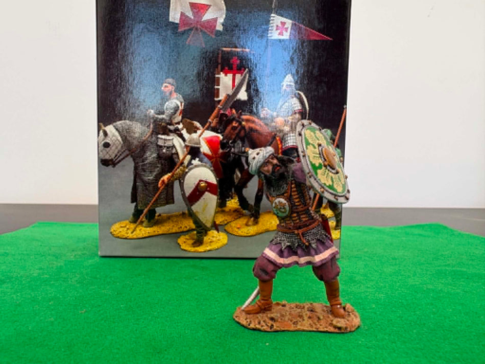 King and Country Crusaders - MK33 Saracen Defending with Sword + Shield Boxed