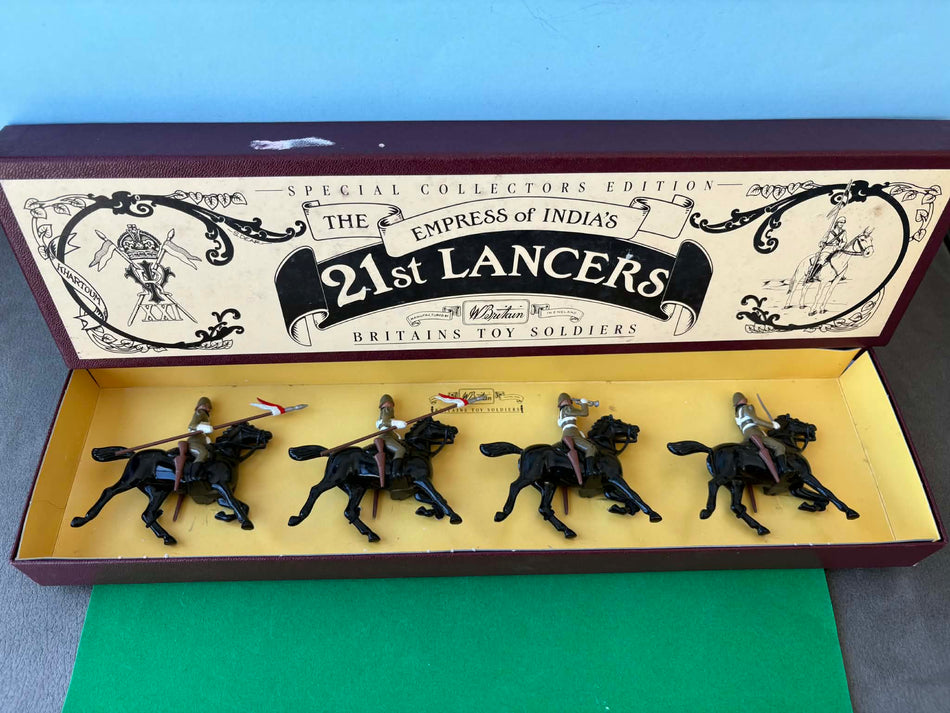 Britains 8807 The Empress of India's 21st Lancers Boxed