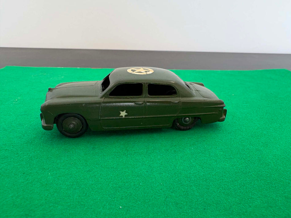 Dinky 675 Fordson Army Car